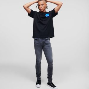 SHORT-SLEEVED T-SHIRT