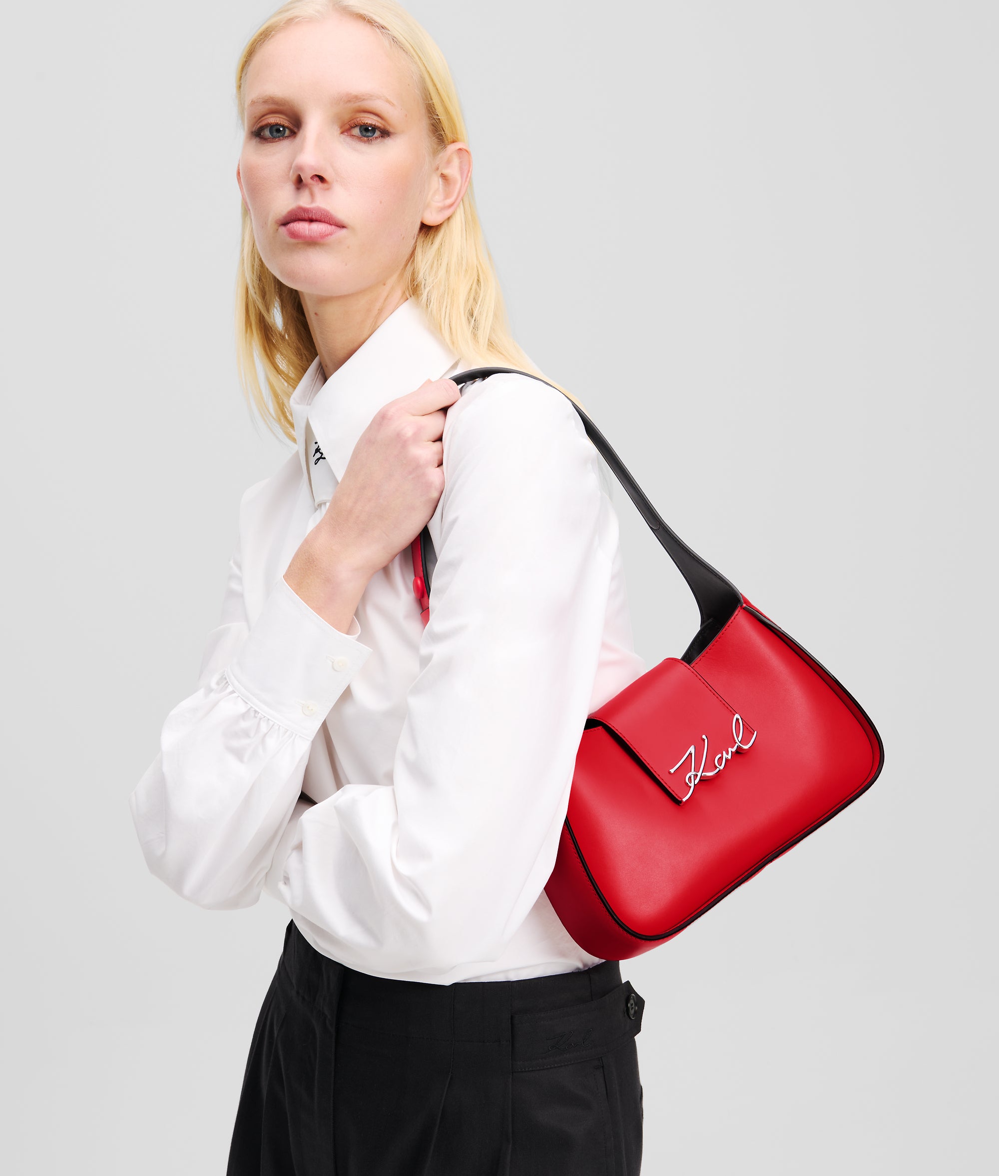 K/SIGNATURE SMALL SHOULDER BAG - Image 2