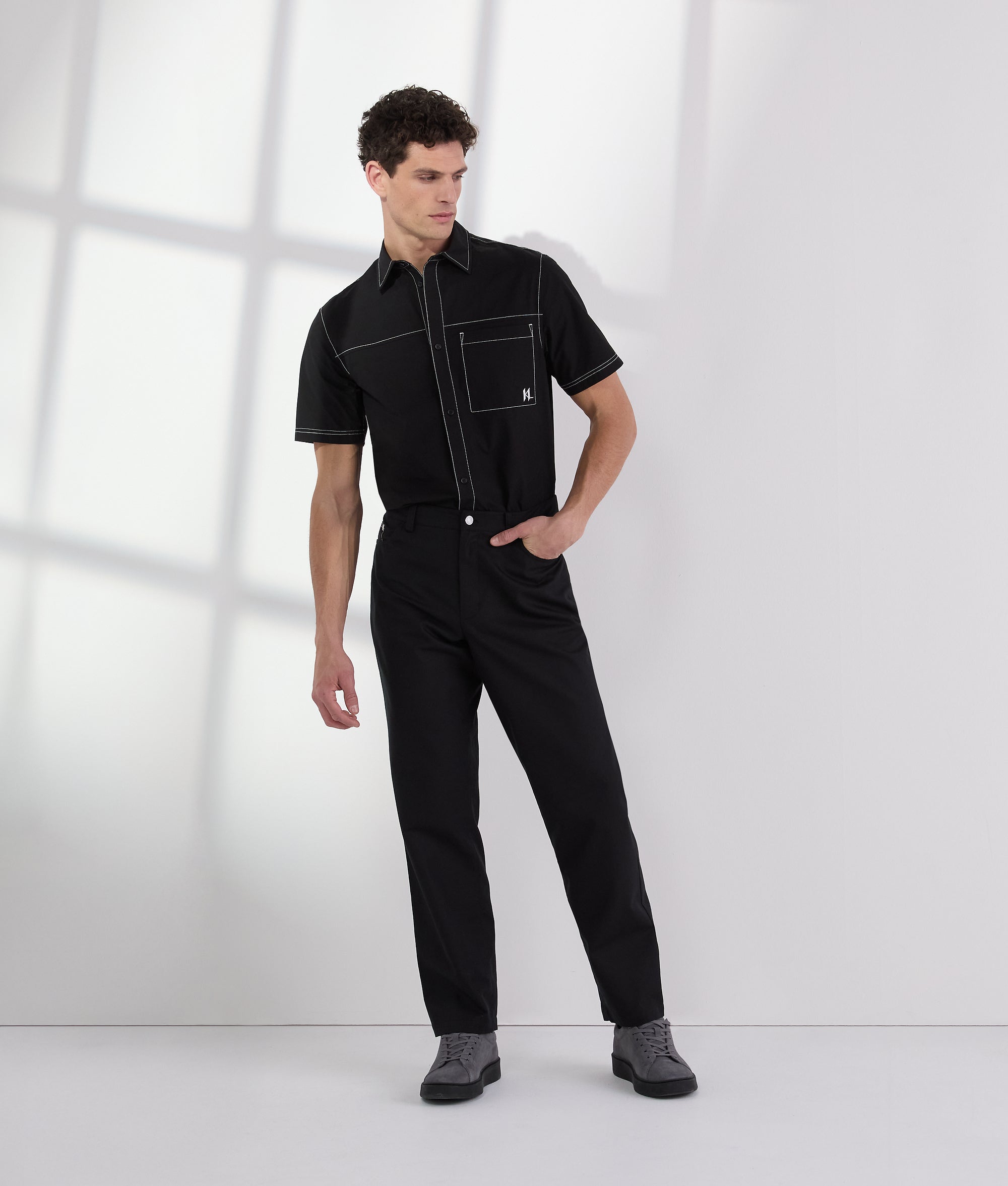 CONTRAST STITCH PANTS