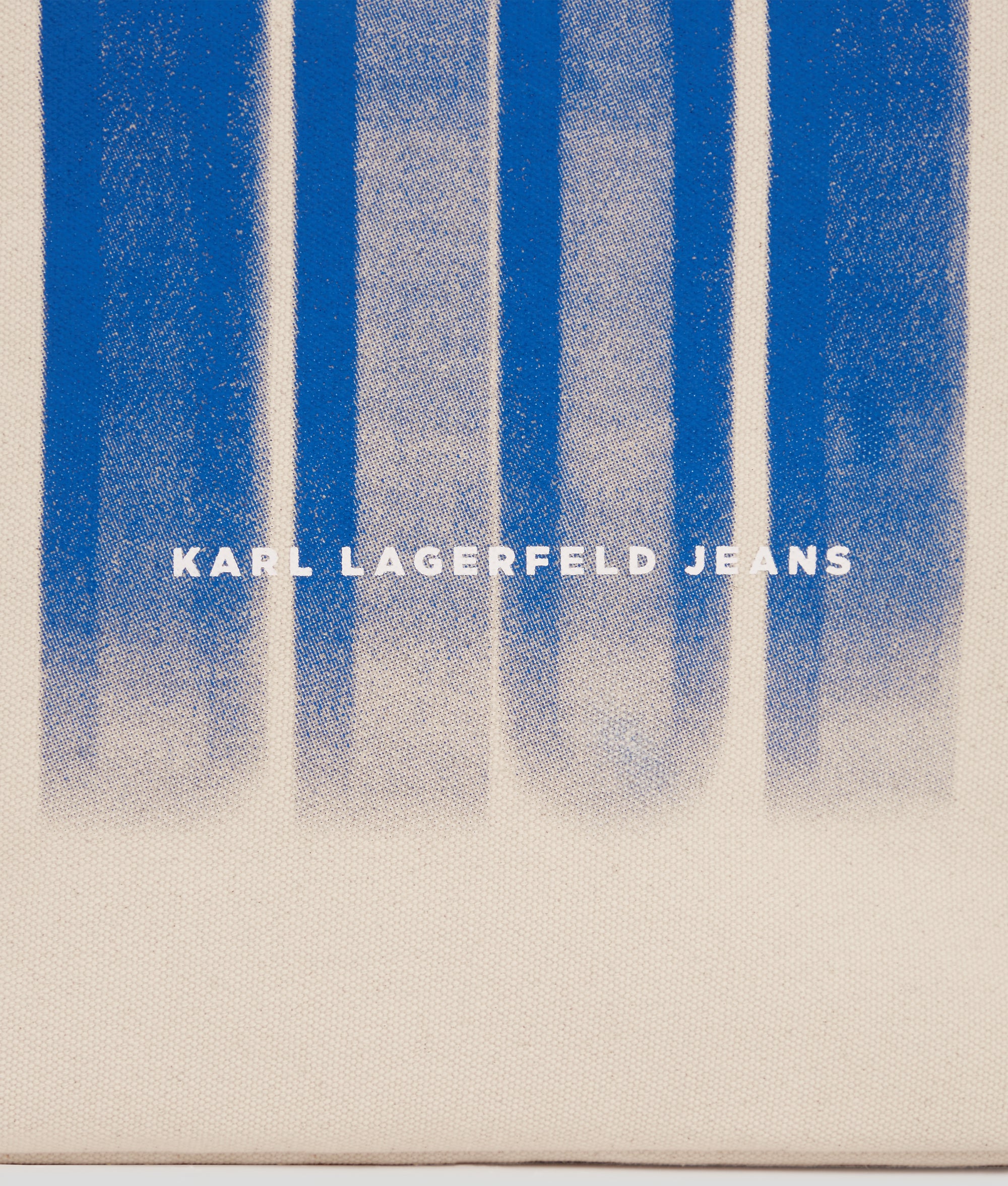 OUT OF THE BLUE SHOPPER - Image 3