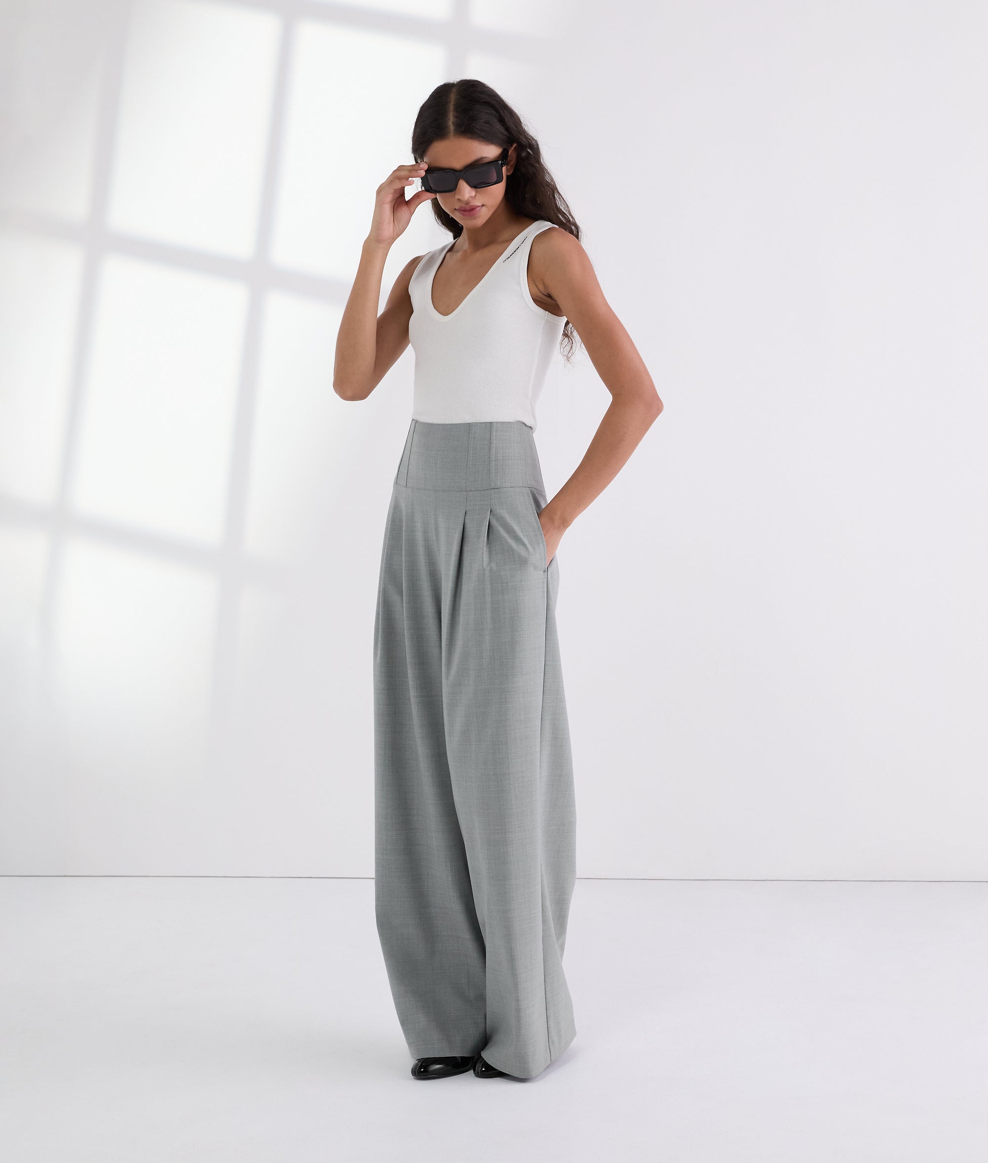 TAILORED WIDE-LEG PANTS