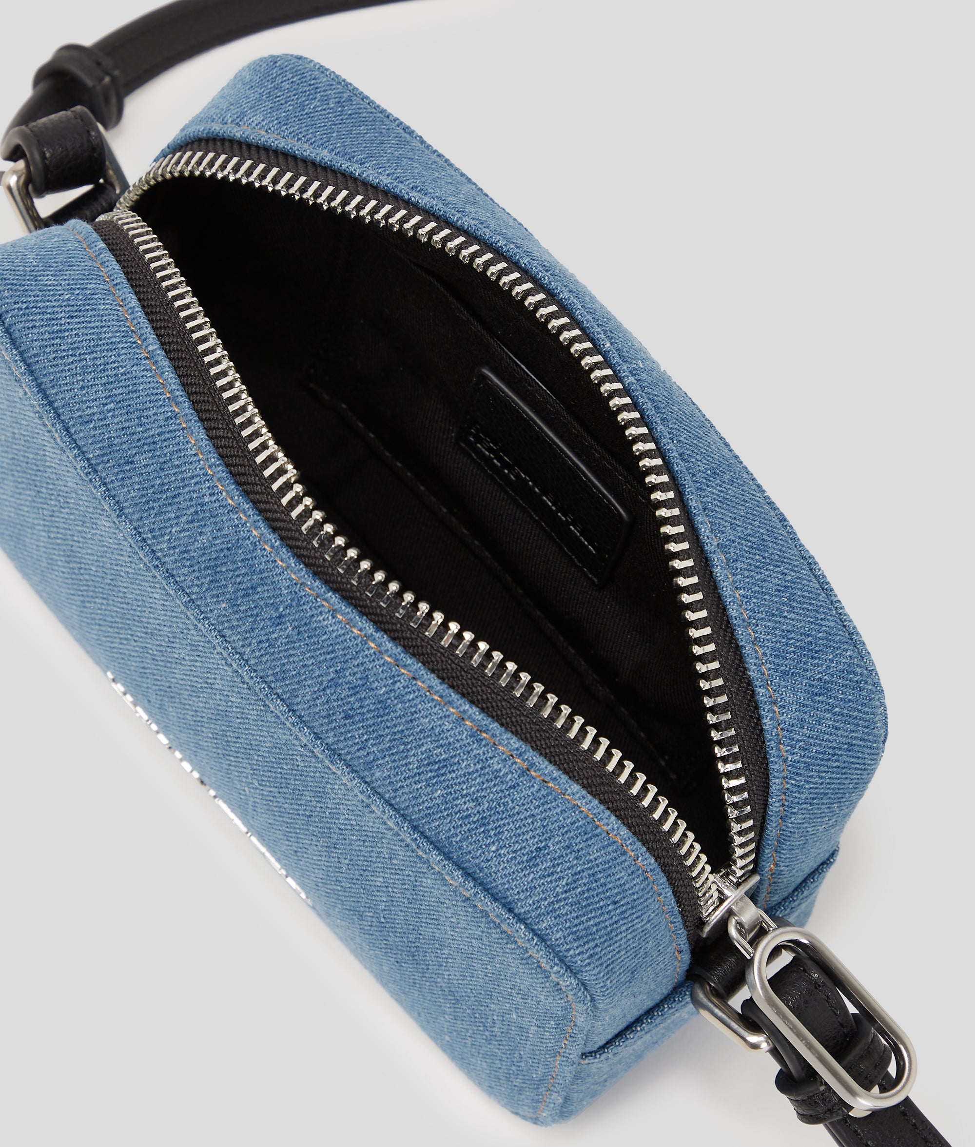 METAL LOGO DENIM CAMERA BAG - Image 5