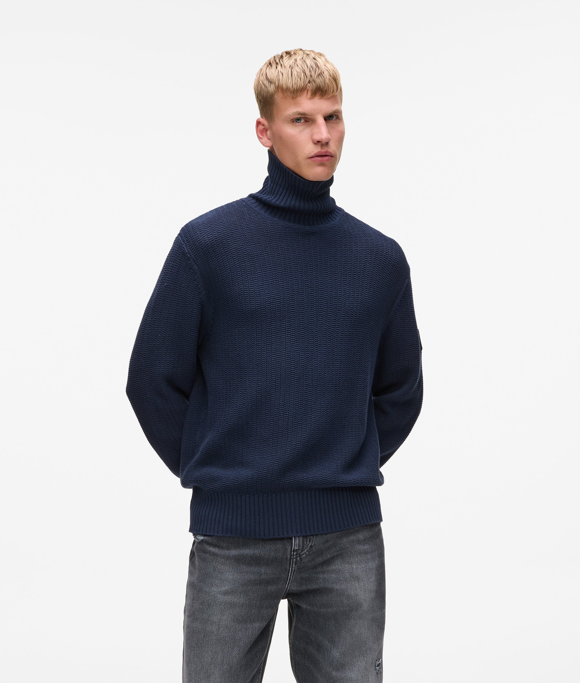 Relaxed rollneck sweater