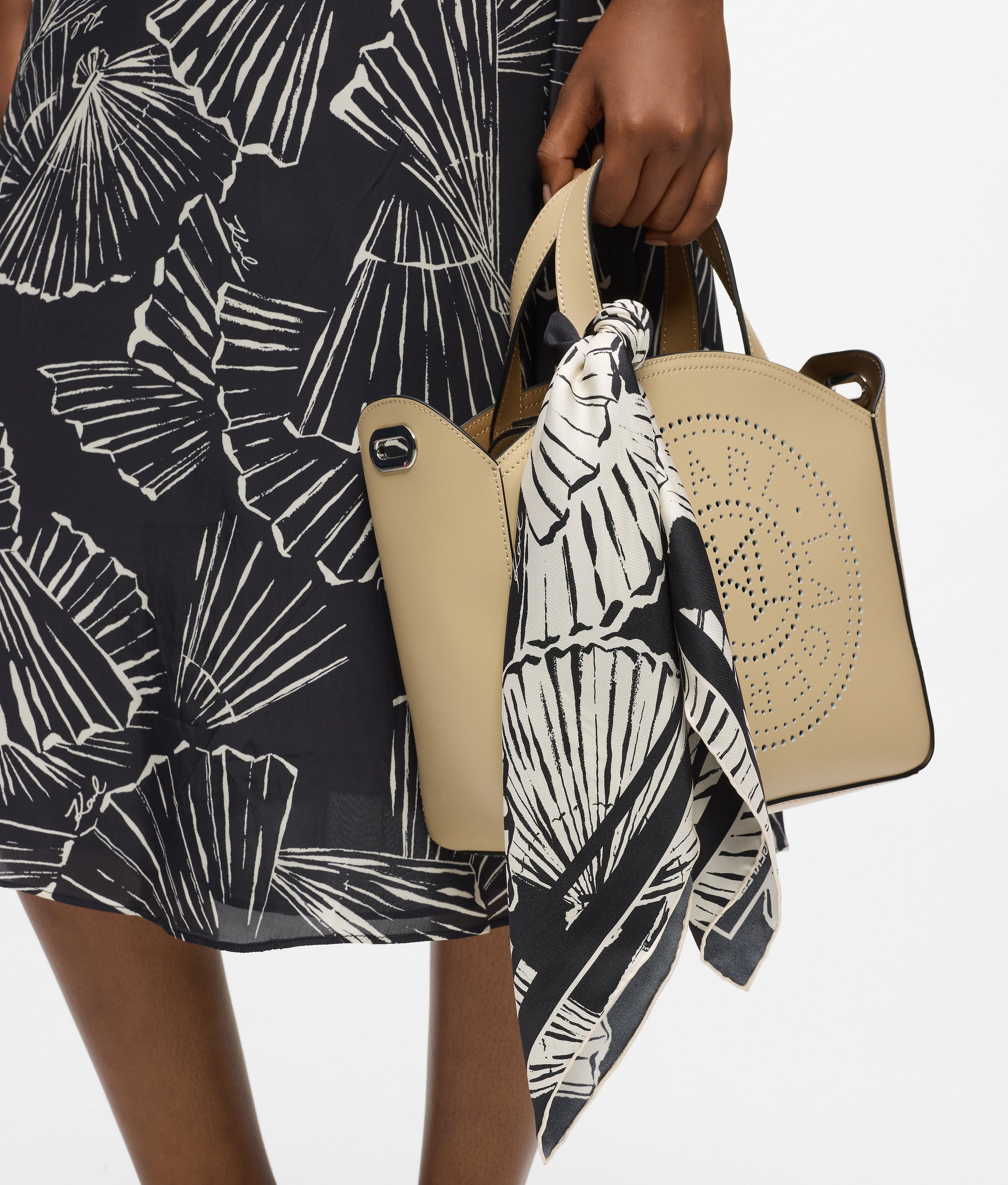 K/Signature small fan scarf - Image 2