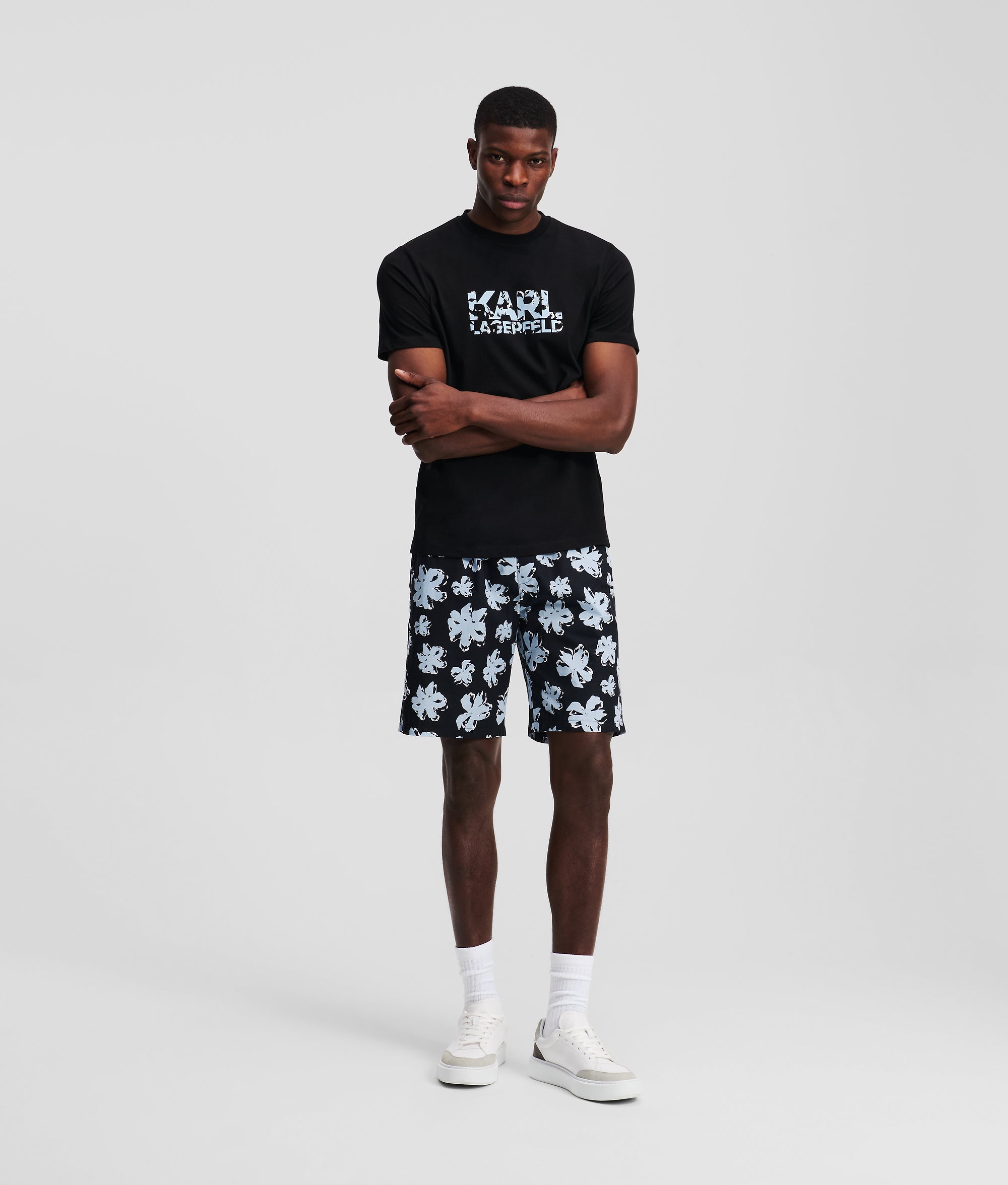 ALL-OVER FLOWER PRINT SHORTS